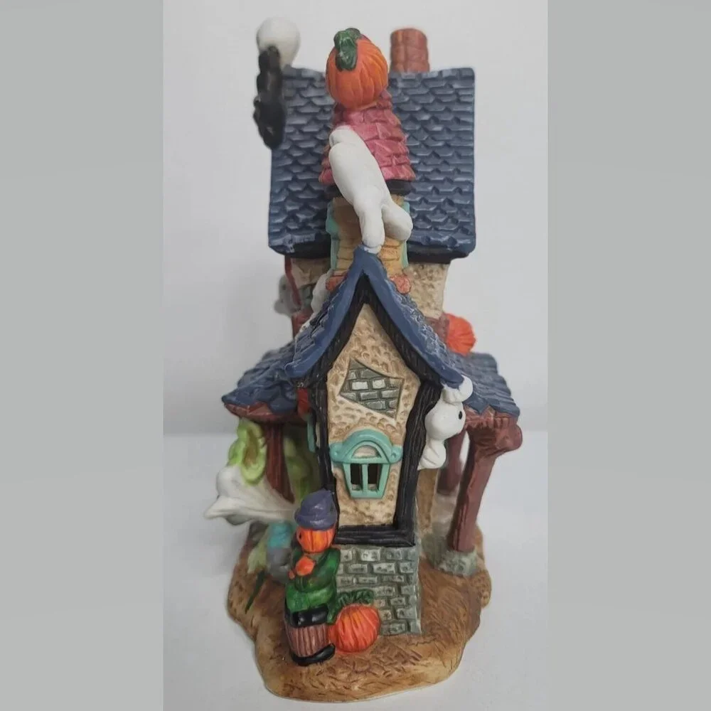 Vintage Spooky Hollow Grocery Store Porcelain Halloween Village House No Light‎
